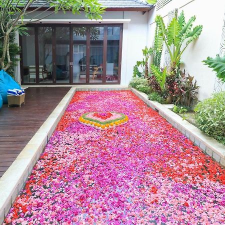 Kumari Villa Dalung  Buitenkant foto